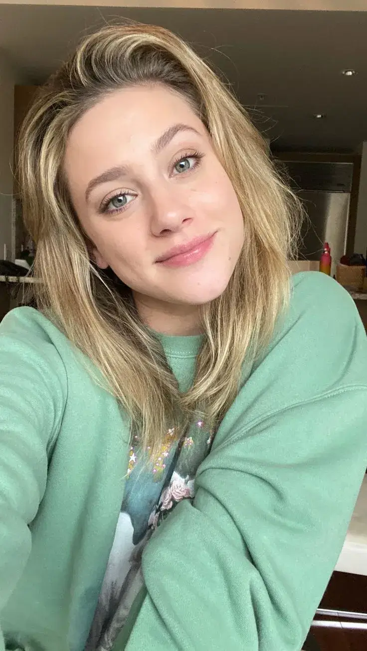 Profile picture of Emma ⭐⭐⭐⭐